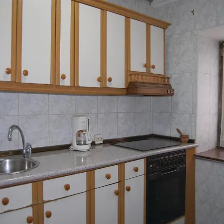 Four-bedroom Holiday In Сasa de vacaciones Puente de los Fierros